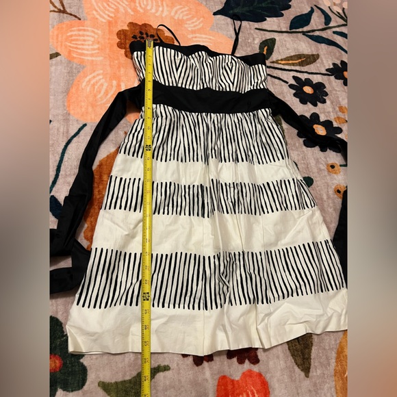 NEW w/ tags like Terani Couture White and Black Dress - Picture 6 of 6